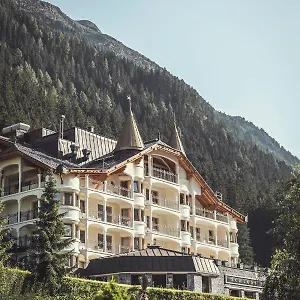 Hotel 5