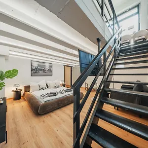 Center Lofts Apartmanhotel