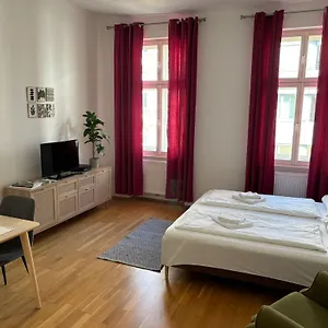 Apartment Casa Nostra - Helle - Direkt Am Augarten