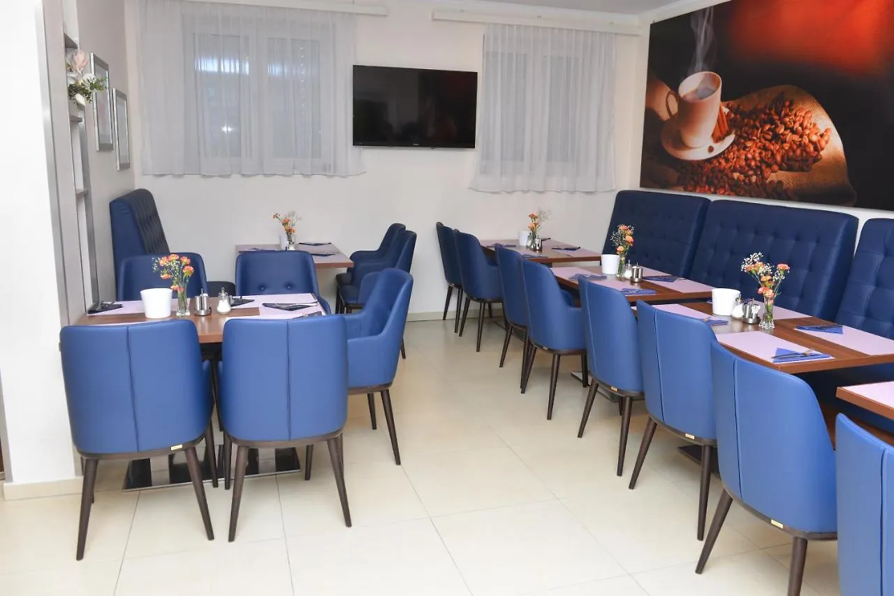 וינה Primus Hotel & Apartments