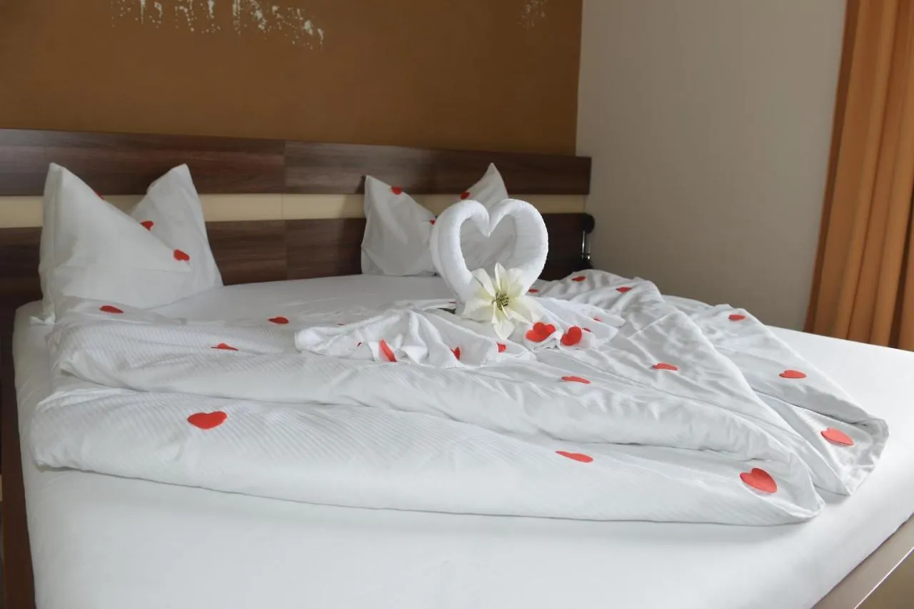 וינה Primus Hotel & Apartments 3*,  אוסטריה