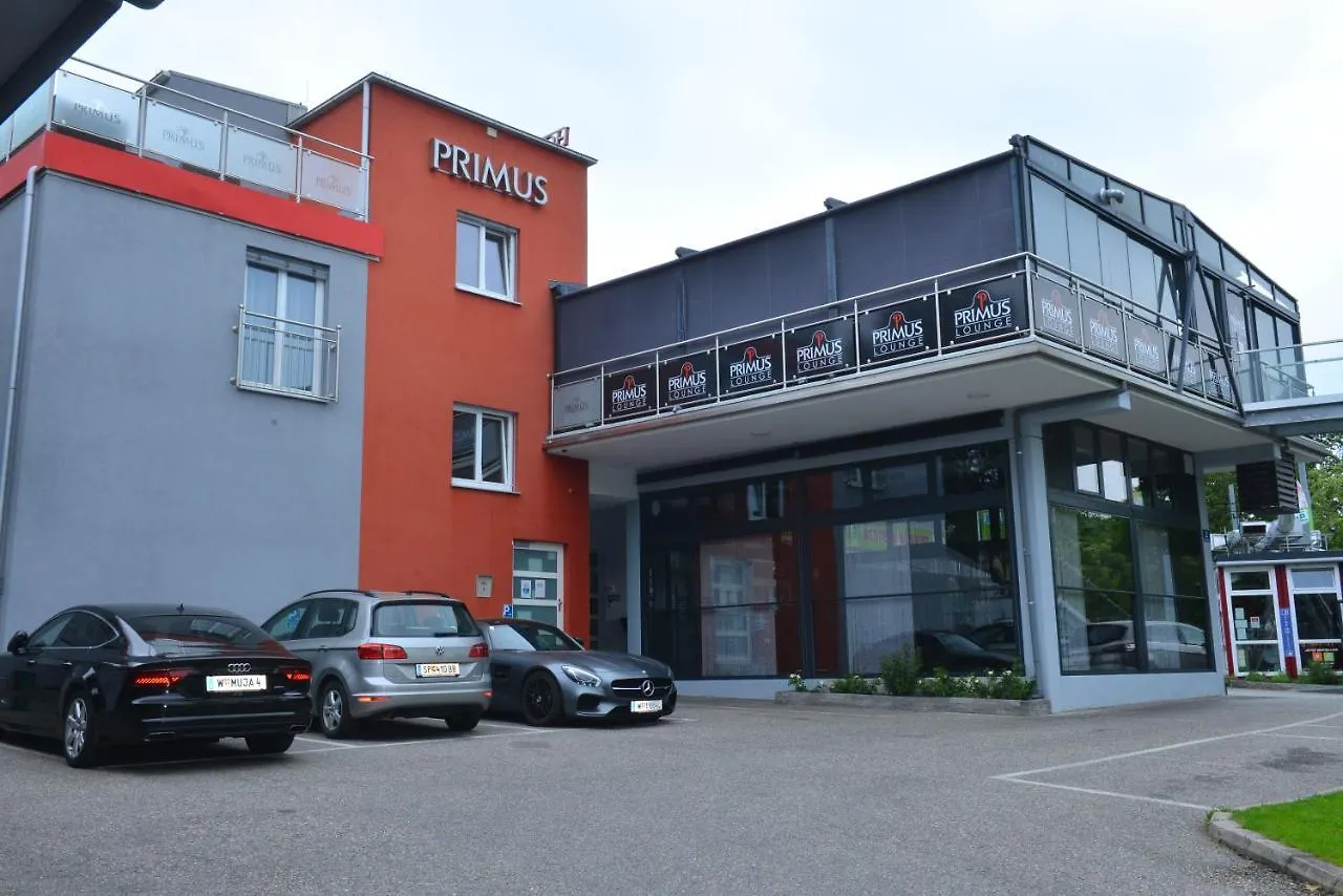 וינה Primus Hotel & Apartments 3*,