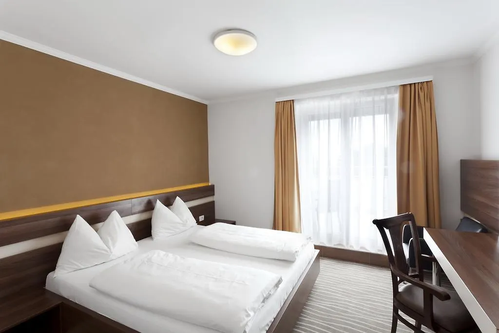 וינה Primus Hotel & Apartments