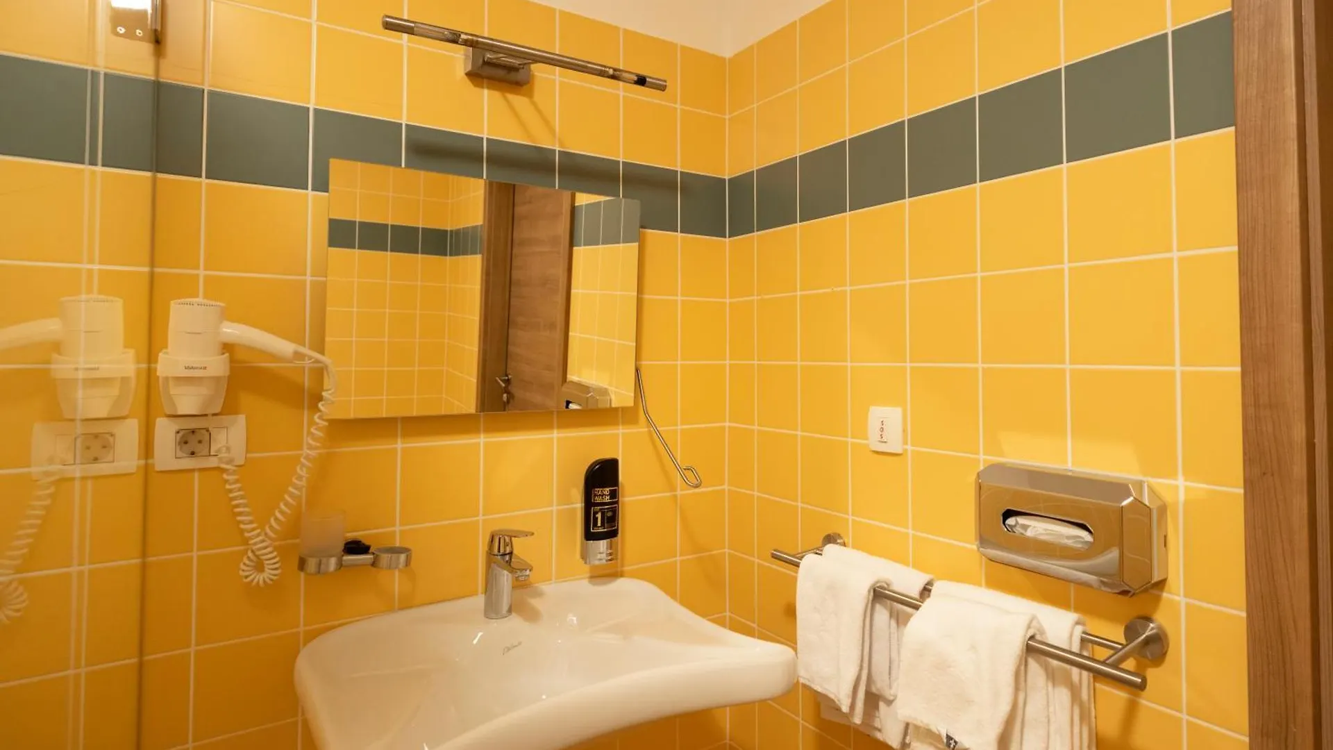 וינה Primus Hotel & Apartments 3*,  אוסטריה