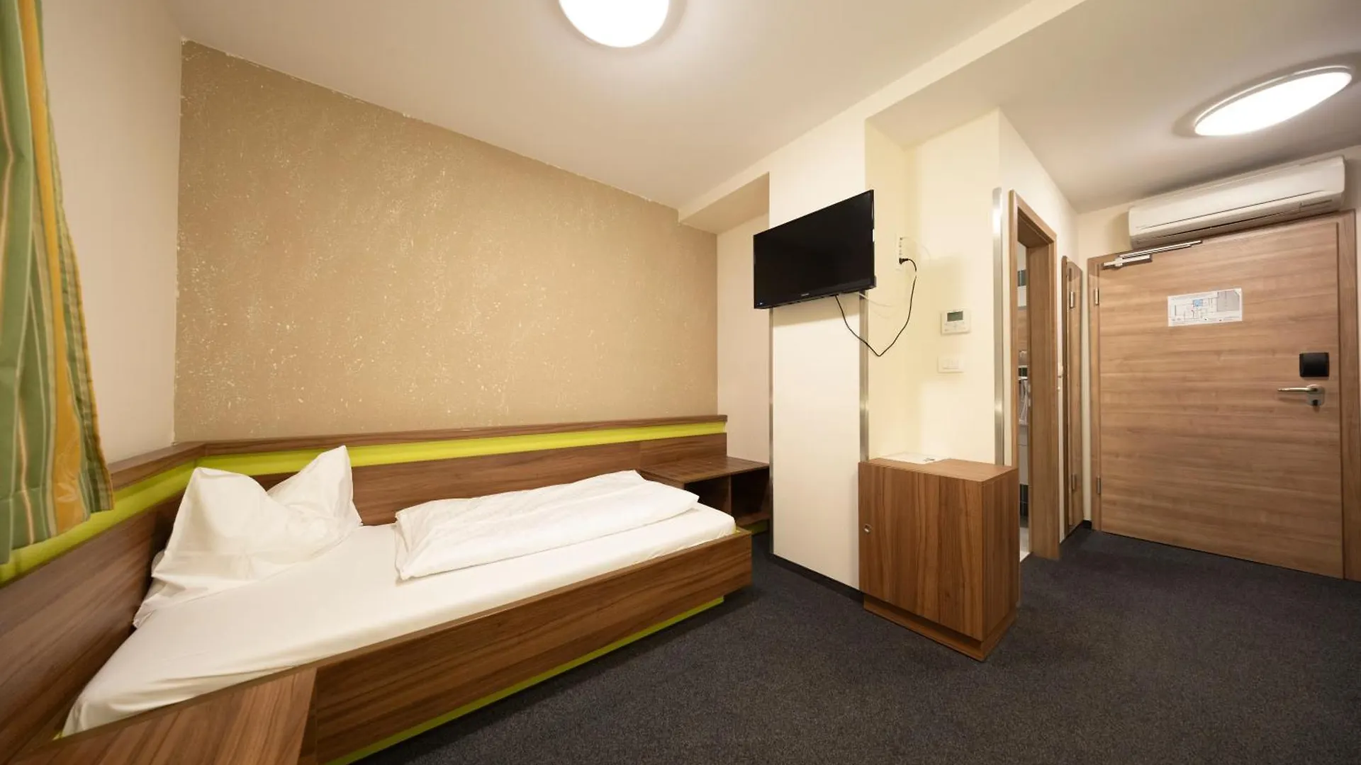 וינה Primus Hotel & Apartments