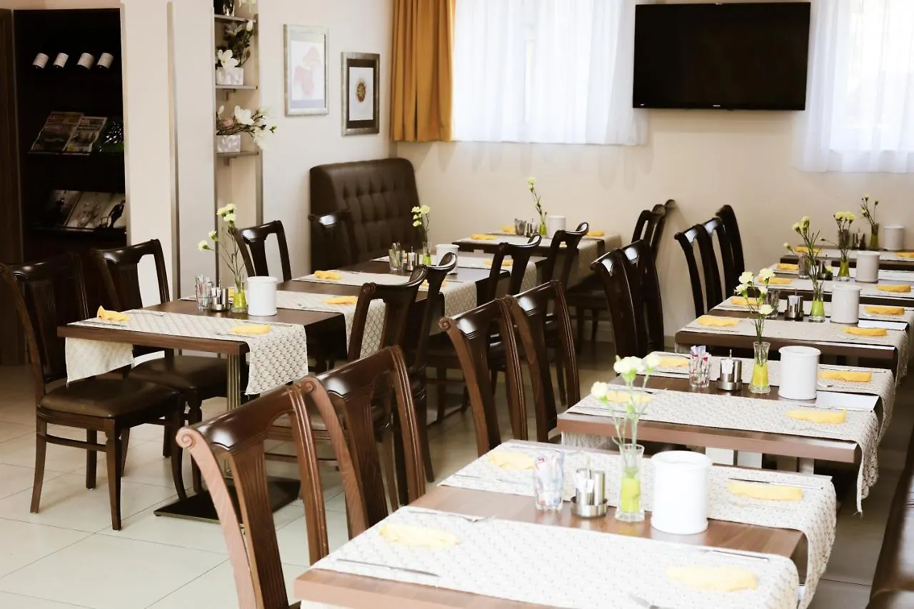 וינה Primus Hotel & Apartments