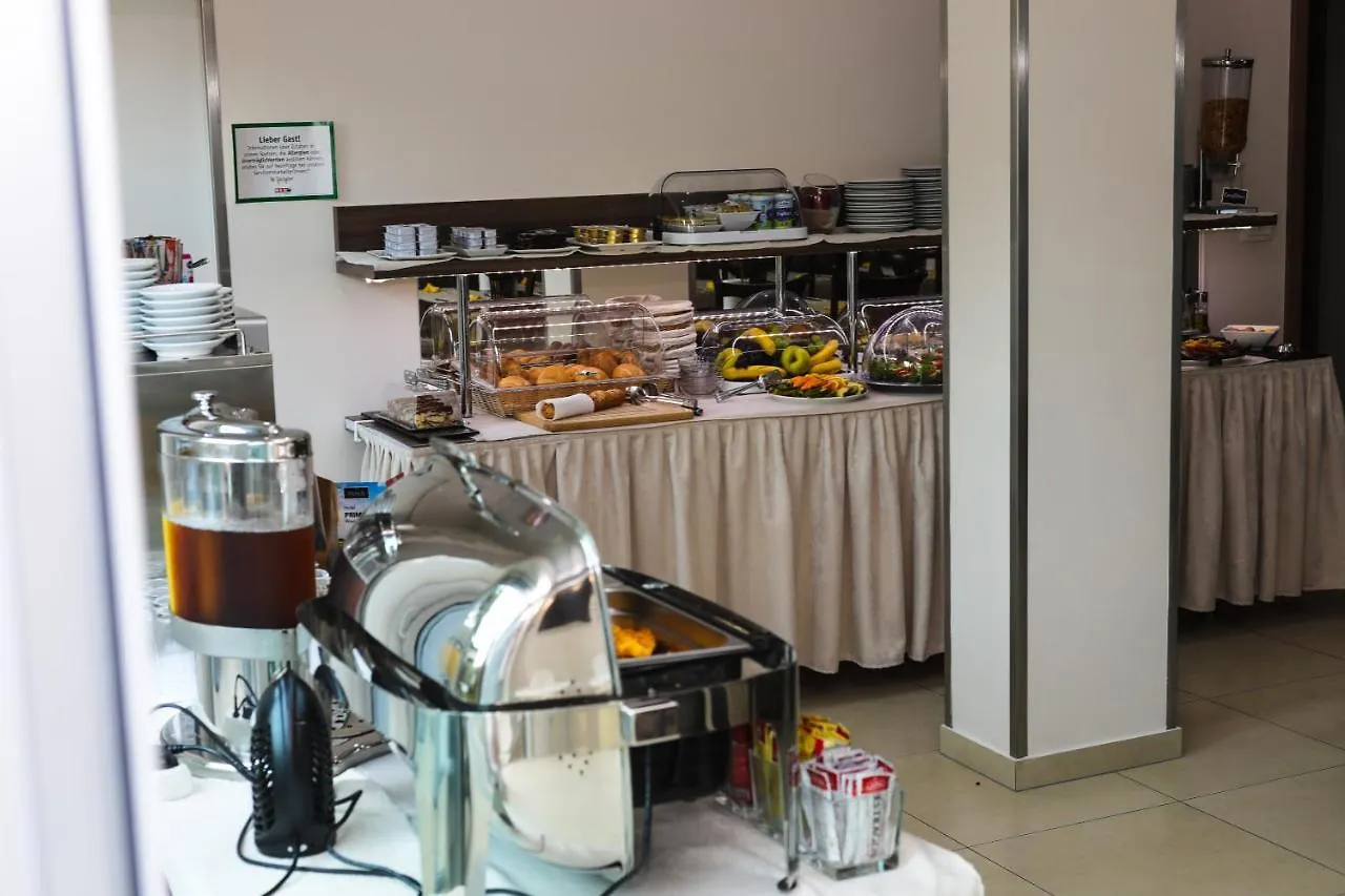 Primus Hotel & Apartments Vienna 3*,